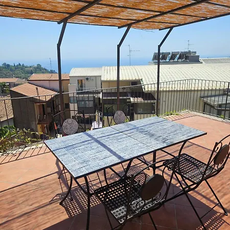 Casa Vista Azzurra Hébergement de vacances Aci Castello